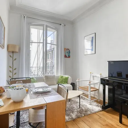 Lovely & Quiet 1 Bdr Flat At The Luxury 16th Apartment